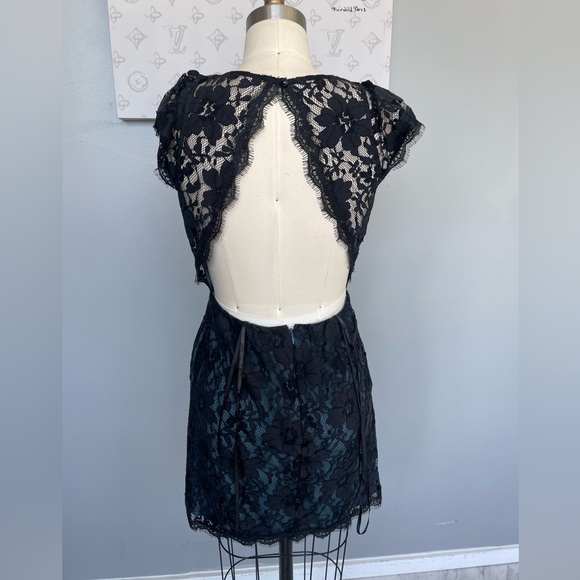 Bcbg Generation - black lace with blue undertone dress - Picture 5 of 6
